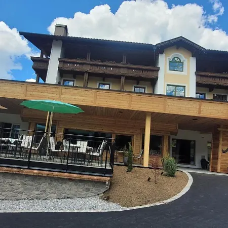 Wellness & Alpenhof 4* Ehrwald