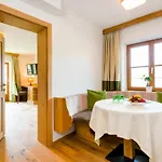 Wellness & Alpenhof ايروالد